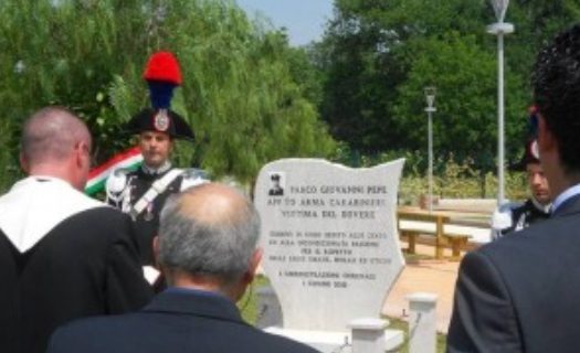 Scoppia la polemica sull’impianto di illuminazione del parco caleno sprovvisto di messa a terra