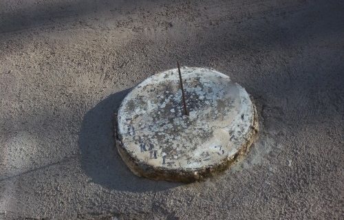 Tempus irreparabile fugit: la meridiana dell’XI secolo di San Giorgio andrebbe restaurata