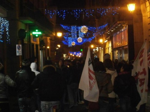 Gli studenti bloccano Capua per lanciare il corteo del 15 dicembre e per dire no alle politiche d’austerity