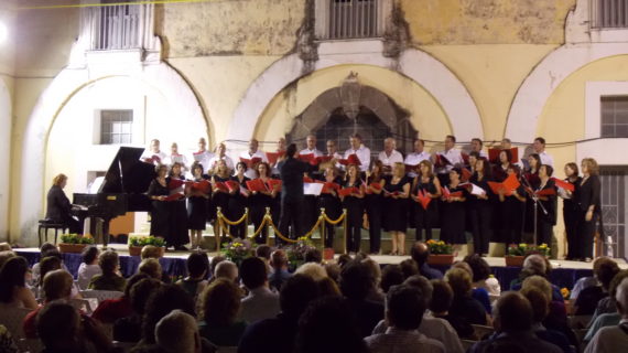 Per la prima volta a Palazzo Scorpio: domani (25 luglio) si esibirà il coro Polifonico di Pignataro Maggiore