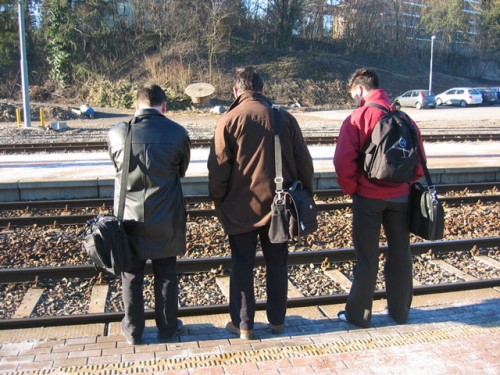 Furto di rame sul tratto ferroviario Sparanise – Vairano: disagi per i pendolari