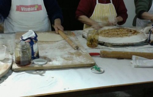 La pizza figliata per una sera diventa la “corona d’oro” di Partignano grazie al Comitato festeggiamenti di San Vito