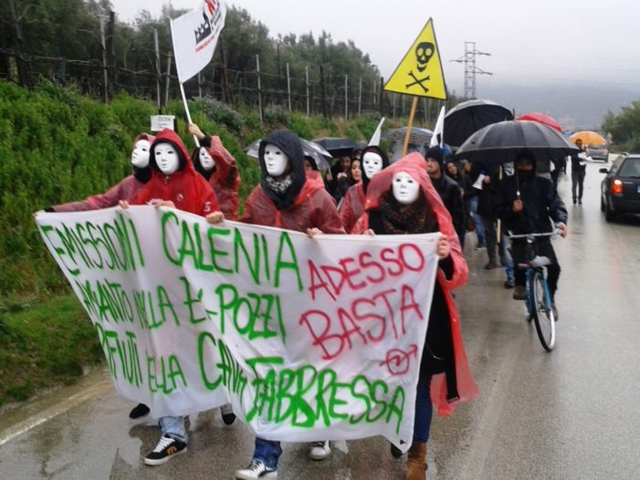 Cava Fabbressa: ieri pomeriggio il presidio del “Comitato per l’Agro Caleno: No Centrale a Biomasse”