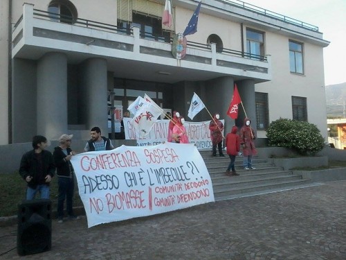 Il Comitato per l’Agro Caleno: la conferenza dei servizi è sospesa ma Caparco e Martino approvano il progetto