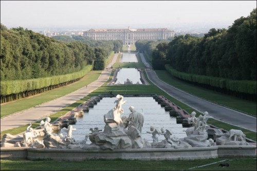 Calo di visite alla Reggia di Caserta: il movimento 5 Stelle presenta una interrogazione al Ministro dei Beni Culturali