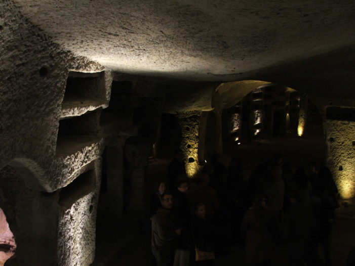 Lux in Tenebris” alle Catacombe di San Gennaro: fino al 2 agosto  performance artistiche nei sotterranei  di Capodimonte