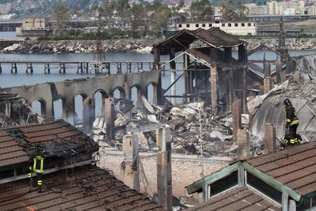 Incendio all’interno di “Città della Scienza”: indagato uno dei custodi. I pm gli contestano anche finalità camorristica