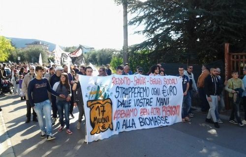 Centrale a Biomasse, il Comitato: Agro Caleno in lotta, di nuovo in tantissimi sfilano in corteo fino alla Casilina