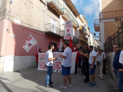 Manifestazione, Rsu e operai Nuroll: grazie a tutti i partecipanti alla manifestazione