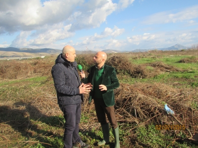 Inquinamento nell’area ex Pozzi: “Striscia la Notizia” fa tappa anche nell’Agro caleno