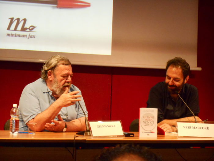 “Non c’è gusto”: Gianni Mura e Neri Marcorè al salone del libro per presentare la “guida” del giornalista sportivo