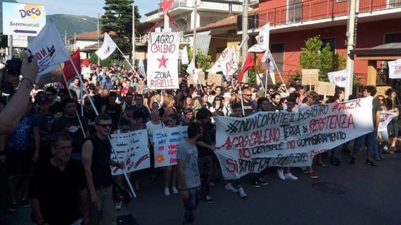 Comitato per l’Agro Caleno: Blocco della casilina e incontro strappato al questore, vogliamo il Prefetto