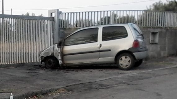 Sparanise, date alle fiamme le automobili del proprietario delle onoranze funebri