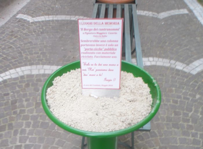 Porta-cicche nel “borgo dei cuntranommi” e in piazza grazie a “I luoghi della Memoria”