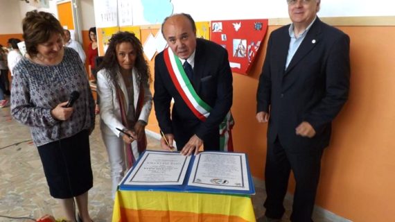 Pastorano riceve il titolo di “Città per la Pace del III Millennio” da Agnese Ginocchio