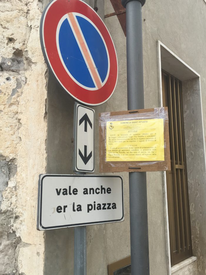 “Non ci sono i vigili urbani, cari automobilisti dovete collaborare”. Da Giano Vetusto una nuova stravaganza da una Amministrazione per combattere i tagli alla spesa