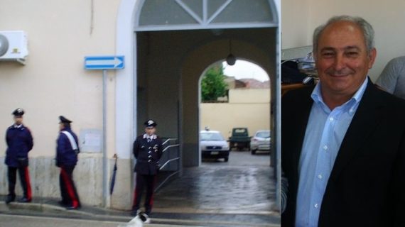 Il vicesindaco Antonio Catone, con una lettera spedita dal Carcere “Uccella”, ha rassegnato le dimissioni dagli incarichi comunali lasciando una “poltrona” vacante sia in Giunta che in Consiglio… trema la maggioranza del Sindaco Romano