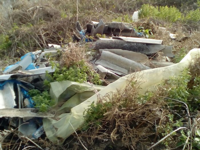 Trovata ancora una volta una discarica illegale con oggetti in amianto sul Rio Lanzi