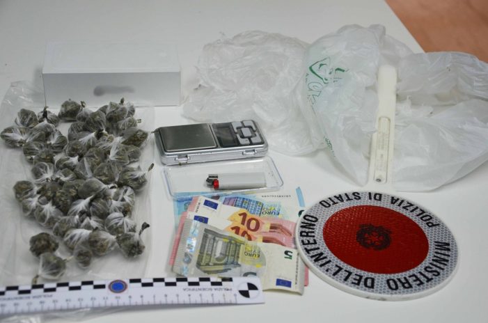 Trovati in possesso di hashish e marijuana: arrestati un 32enne e un 37enne