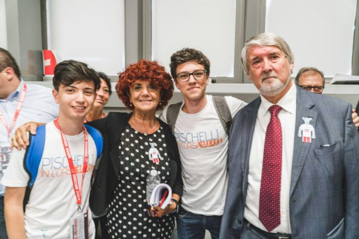 Anche un vitulatino al Teen Parade, manifestazione che ha visto la presenza della Fedeli e di Poletti