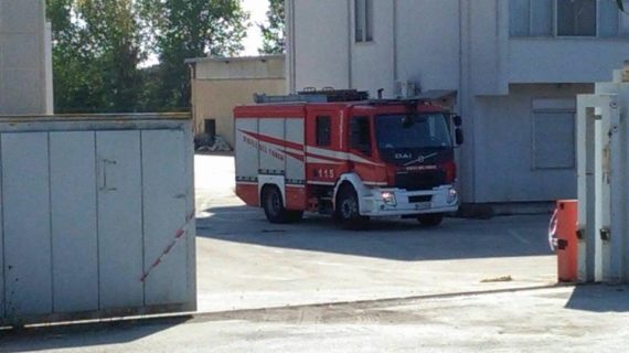 Ancora fumarole nel sito Ilside: a tre mesi nessun intervento delle istituzioni. Intanto il Comitato per l’Agro caleno ha fatto visita agli alunni delle scuole di Calvi