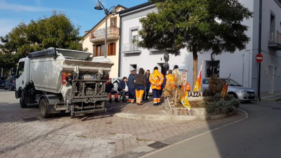 Pagamento degli stipendi agli operatori ecologici: convocata riunione in Prefettura