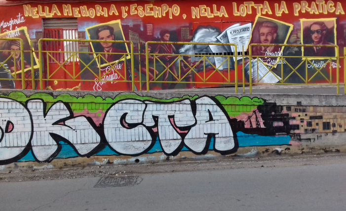 Bufera sui vigili urbani per i verbali-fotocopia contro i giovani del centro sociale “Tempo rosso”: in quelli redatti dal comandante Alberto Parente vi sono incredibilmente frasi uguali dei tre denuncianti-supertestimoni Domenico Nicolò, Crescenzo Rinaldi e Antonio Magliocca