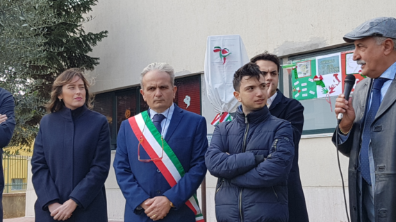 Grande successo per la prima delle tre giornate vitulatine dedicate alla Costituzione Italiana alla presenza dell’ex Ministro Maria Elena Boschi