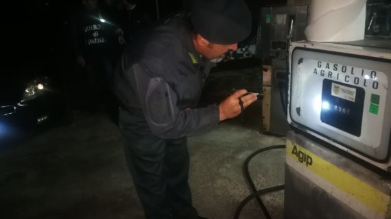 Bellona, sequestrato un deposito di carburante agevolato: denunciate 2 persone