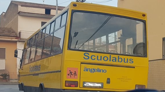 Il Sindaco Russo prima ripristina lo scuolabus tolto dal Commissario ed oggi vuole ritoglierlo perché semi-vuoto e anti-economico per l’Ente