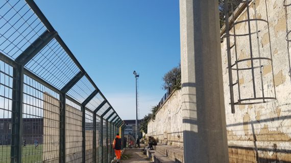 Strutture sportive comunali di viale Kennedy, visita al fiore all’occhiello di Vitulazio tra incuria e vandalismi