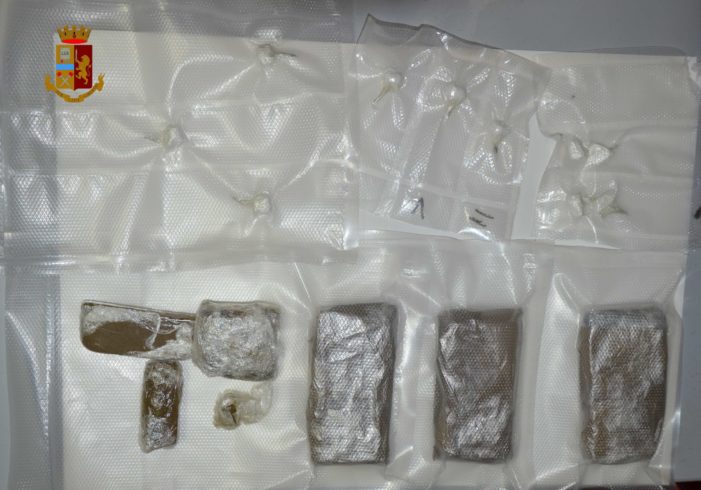 30enne fermato con cocaina e hashish pronta per essere immessa sul mercato della droga